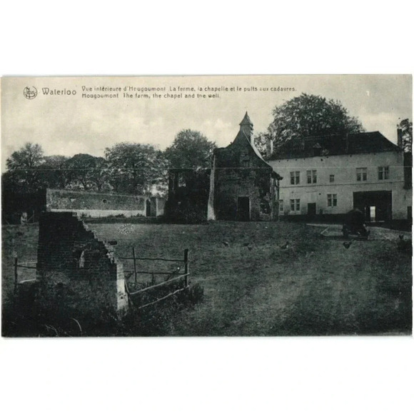 Waterloo Vue intérieure d'Hougoumont La ferme Postcard - Picture 1 of 2